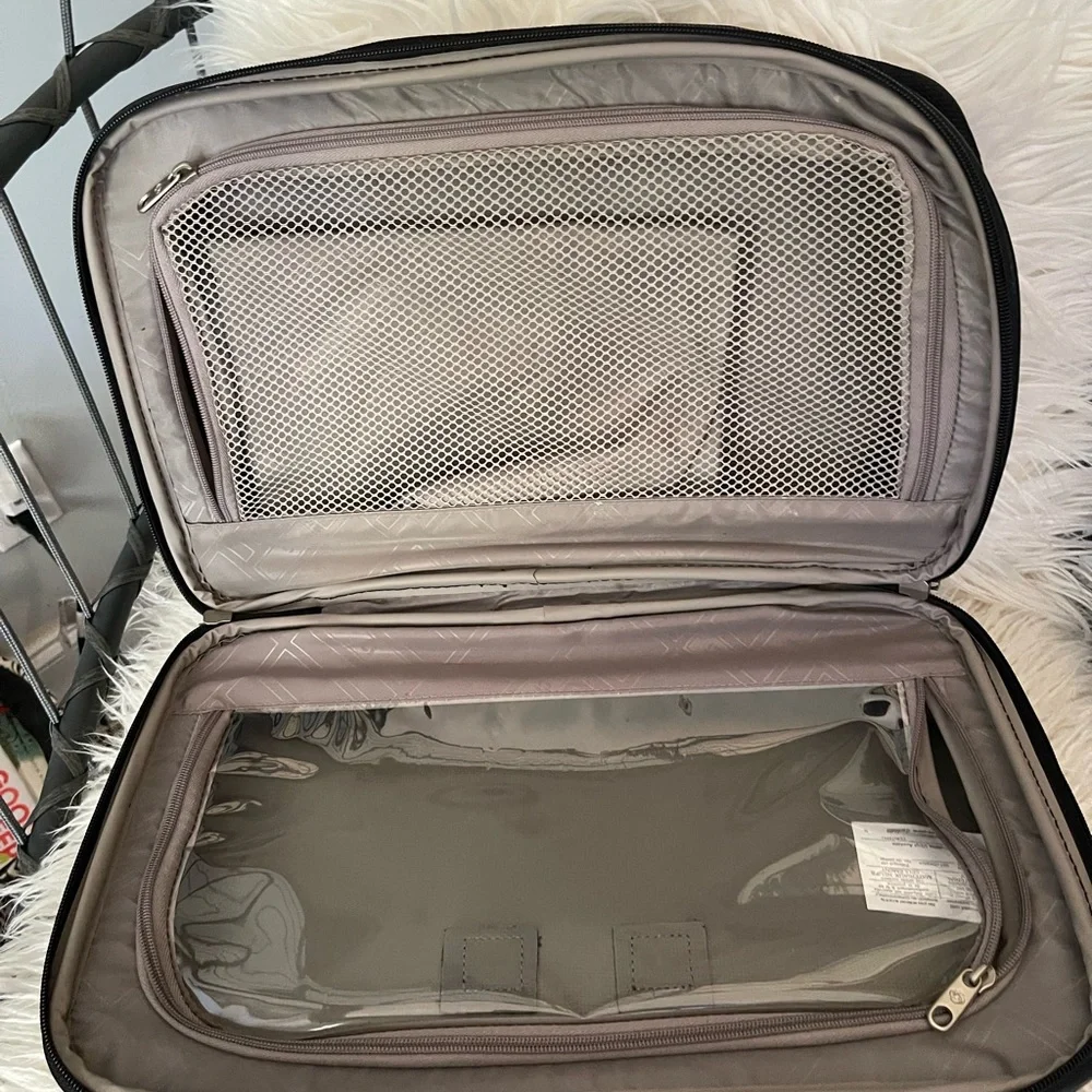 Briefcase - Picture 4 of 12